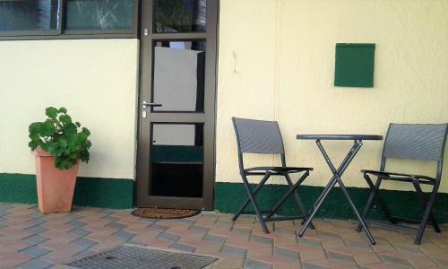 Hostal Pioneers Self-catering