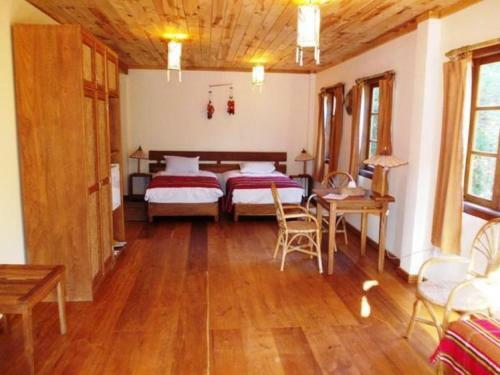 Bed & Breakfast Thitaw Lay House