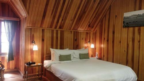 Bed & Breakfast Hillock Villa