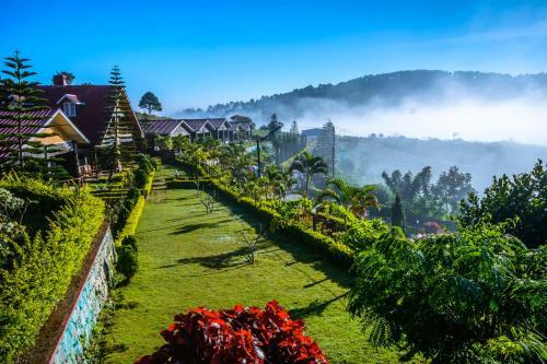 Hill Top Villa Hotel