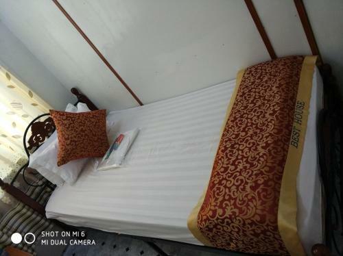 Hostal Best House Guest House