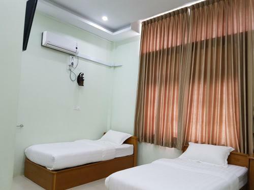 Golden Dragon Hotel