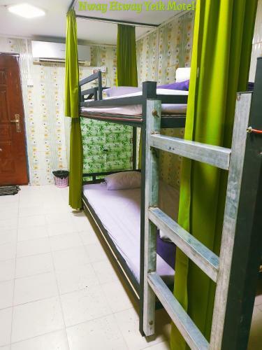 Nway Htway Yeik Motel