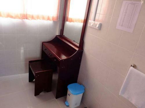 Penguin Hotel Kawthaung