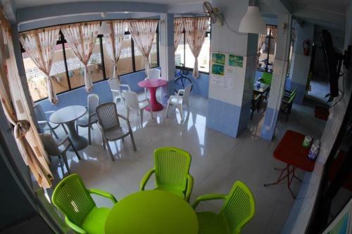Penguin Hotel Kawthaung