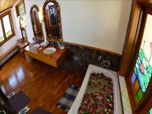 Inle Garden Hotel - Inle Lake