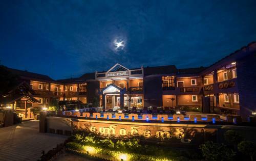Hotel Royal Aykare Lodge