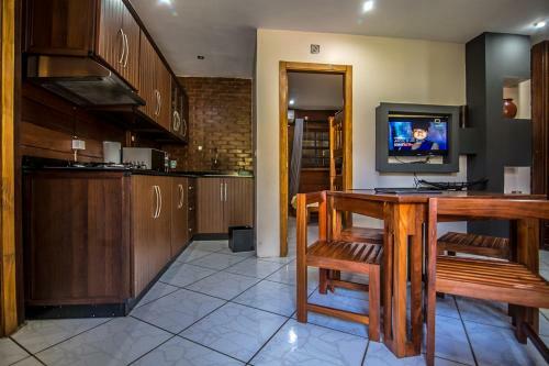 Hotel Ossanzaia Bilene Lodge