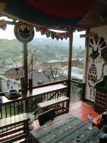 Hostal Coffee Town Hostel
