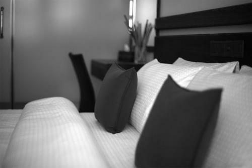 Hostal The White Harp Beach Hotel