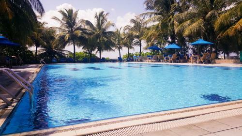 Hulhule Island Hotel