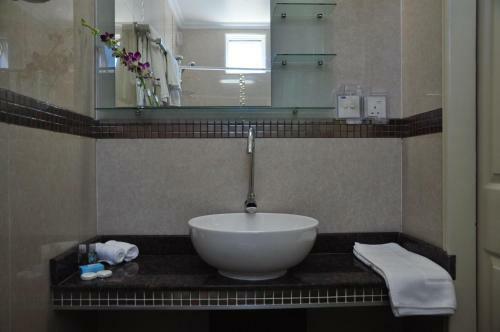 Hostal Le Vieux Nice Inn