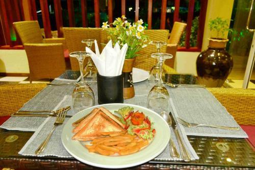 Hostal Hotel Ui Inn