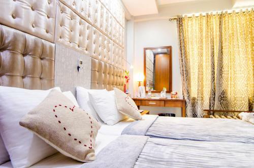 Hostal Newtown Inn