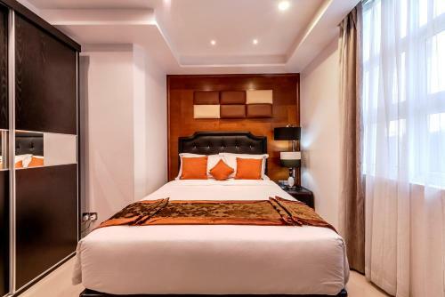 Hostal Rivethi Beach Hotel