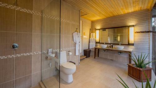 Hotel Kuredu Island Resort & Spa