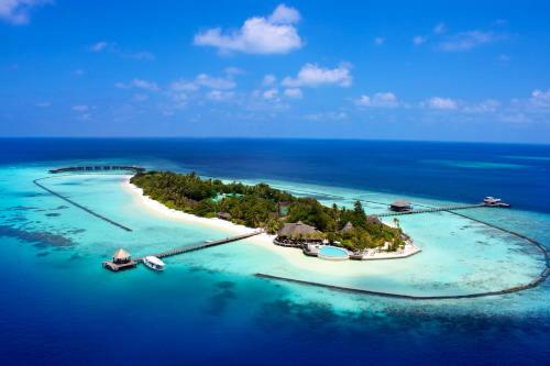 Hotel Komandoo Island Resort & Spa