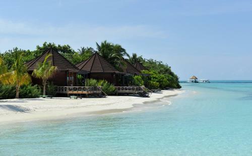 Hotel Komandoo Island Resort & Spa