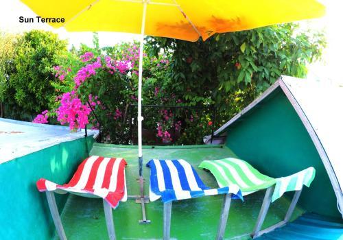 Hostal Equity Beach Holiday Bungalow