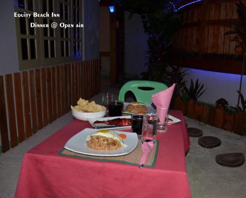 Hostal Equity Beach Inn
