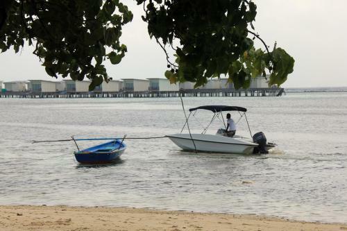 Hostal Rip Tide Vacation Inn, K.guraidhoo