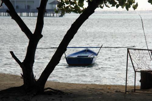 Hostal Rip Tide Vacation Inn, K.guraidhoo