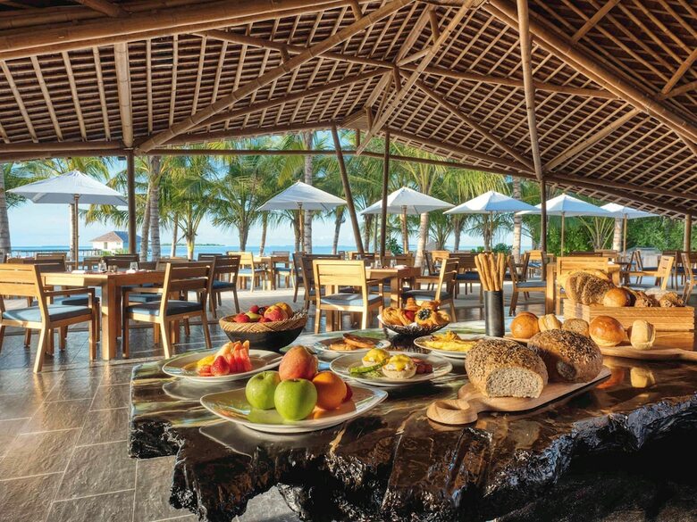 Hotel M?venpick Resort Kuredhivaru Maldives