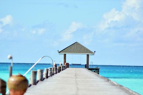 Hotel Holiday Island Resort