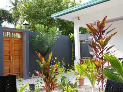 Hostal Equator Homestay