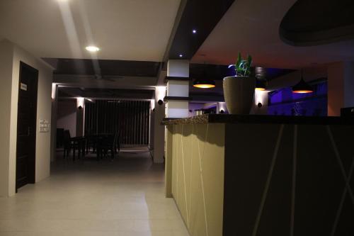 Hostal Beachwood Hotel And Spa At Maafushi