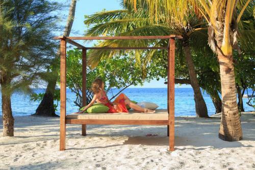 Hotel Equator Village Resort