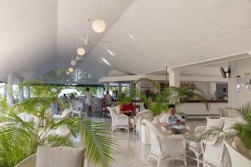 Hotel Equator Village Resort