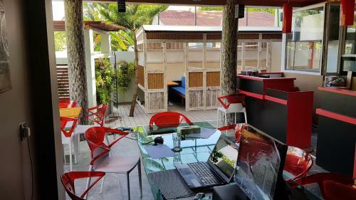 Hostal Umet Stay