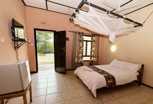 Safari Beach Lodge