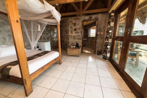 Safari Beach Lodge