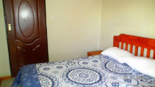 Hostal 244 Guest House