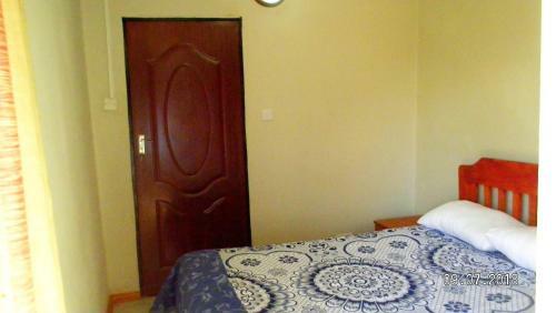Hostal 244 Guest House