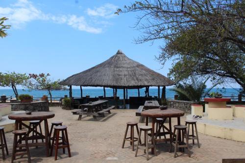 Hotel Kande Beach Resort
