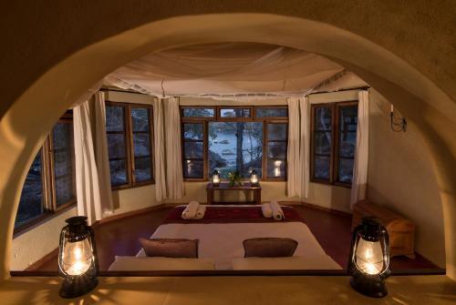 Hotel Makuzi Beach Lodge