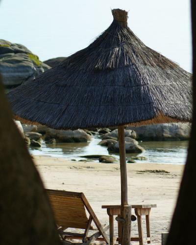 Hotel Makuzi Beach Lodge