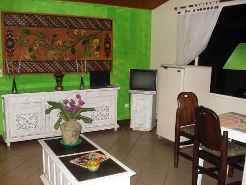 Hostal Miravalle Suites