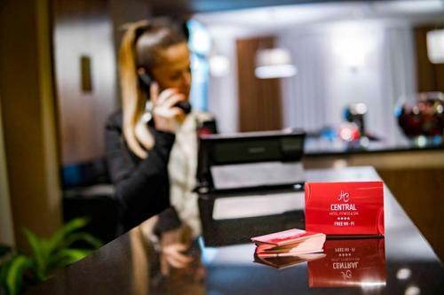 Central Hotel, Fitness And Spa