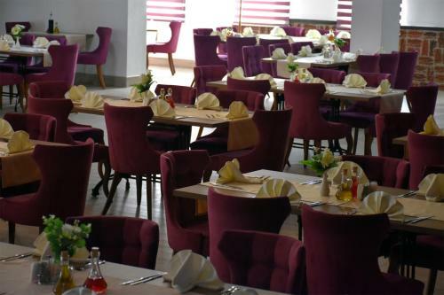 Hotel And Winery Lozar