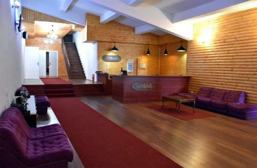 Hotel And Winery Lozar