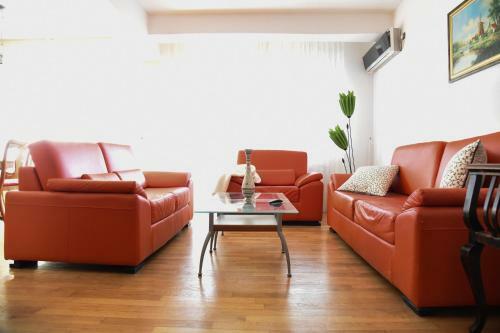 Quiet, Bright And Cozy Apartment Near The Center