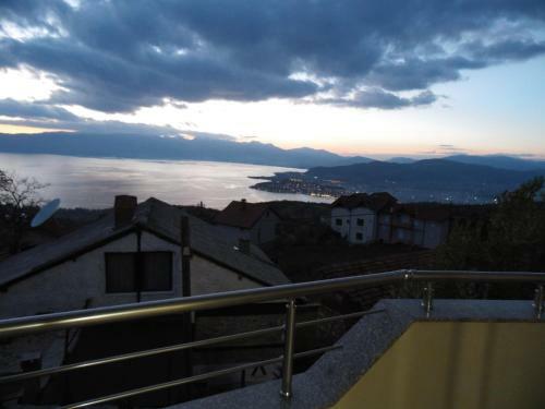 Sunset Apartments Velestovo - Ohrid