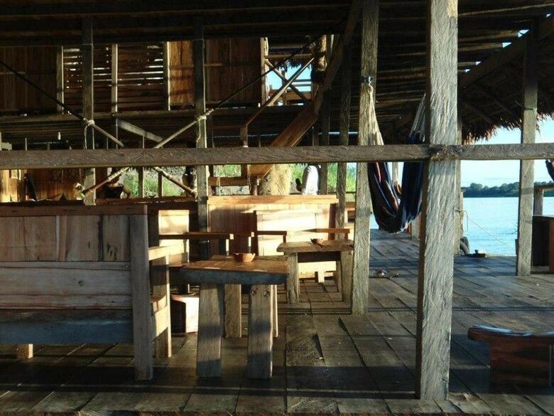 Hotel Caba�a Flotante Kurupira