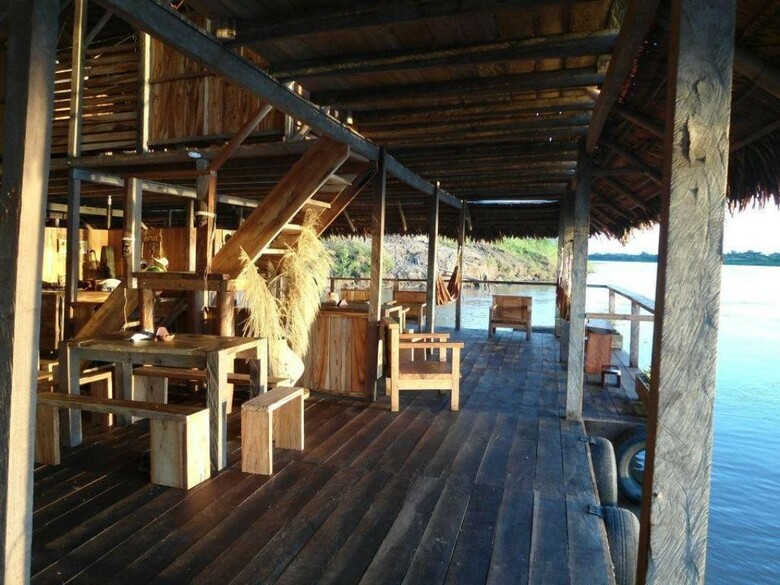 Hotel Caba�a Flotante Kurupira