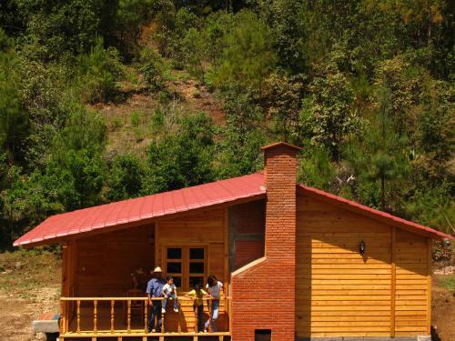 Centro Ecotur�stico Caba�as Never�a