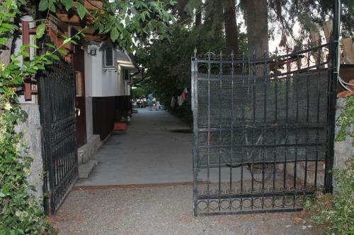 City Inn Beach Apartments